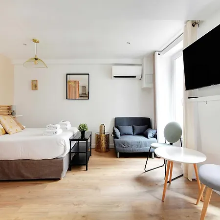 Lovely For Two Persons - Sentier Apartment